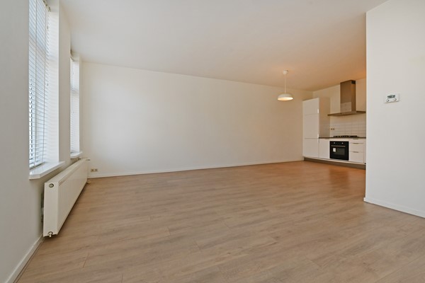 Medium property photo - Claes de Vrieselaan 81A01, 3021 JD Rotterdam